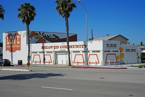 Photo of former Retting Store with mural in Culver City